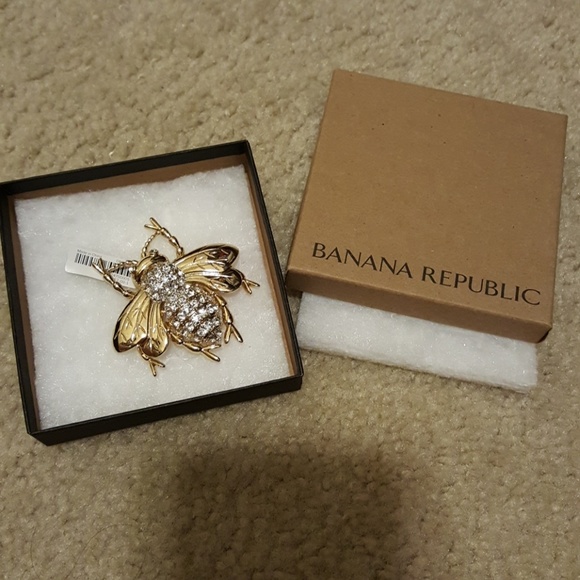 Banana Republic Jewelry - Banana Republic bee brooch pin, NEW